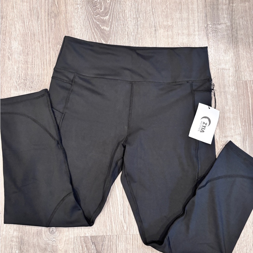 Zyia Light n Tight Pocket leggings size 14-16